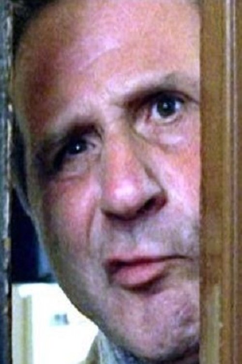 Jean Grécault as Le facteur Bedeau