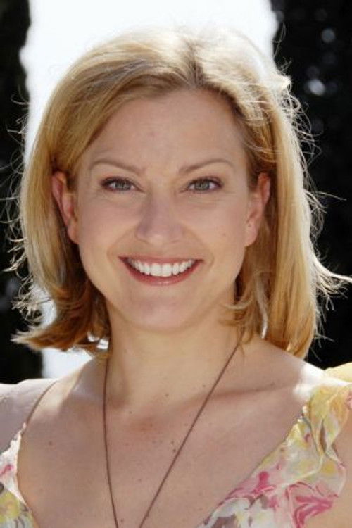 Stephanie Kellner as Helga Leder