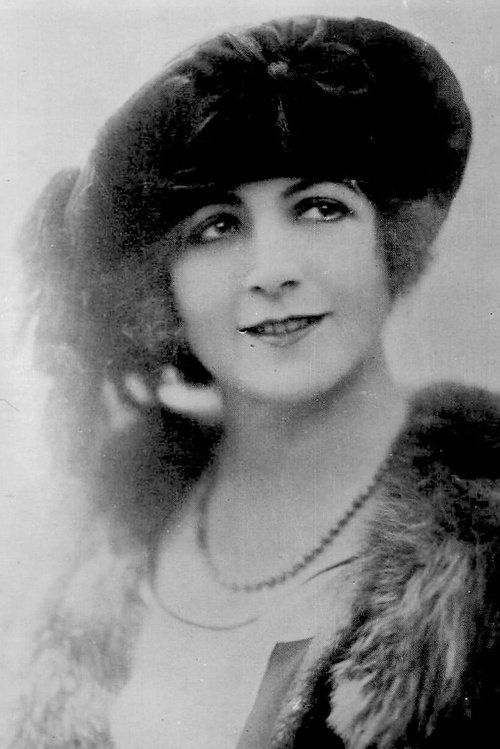 Suzanne Bianchetti as Marie-Antoinette