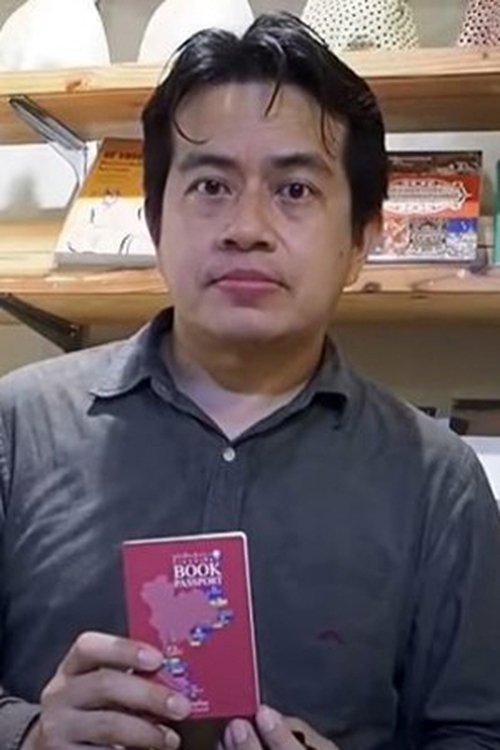 Suphasawatt Purnaveja as Father