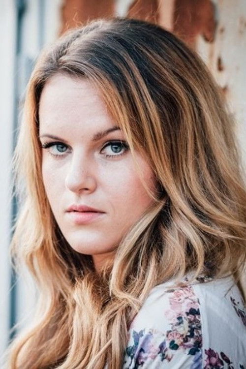 Tabitha Deipenbrock as Verliererin