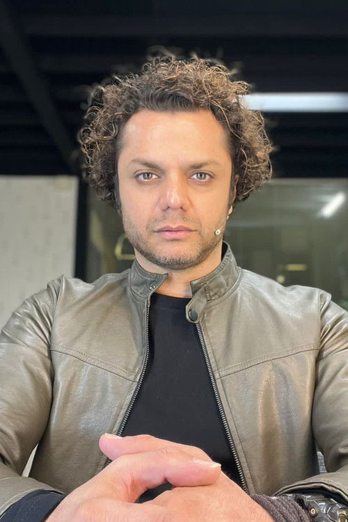 Arash Zellipour as arash