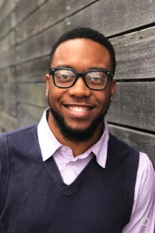 Shreco Bakari as August