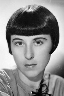 Edith Head as Edith Head (uncredited)