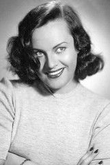 Elli Parvo as Donna Matilda (uncredited)