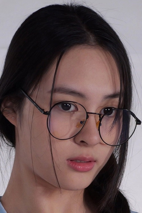 Amika Sedsirirat as Khim