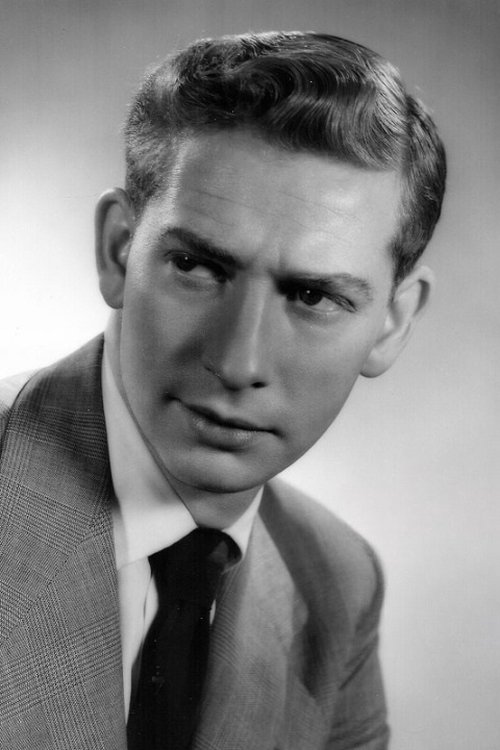 Ray Boyle as Skidder