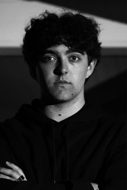 Ashton Pulis as Ethan