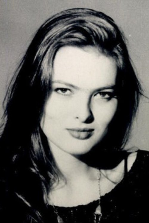 Janna Marangosoff as Angelika