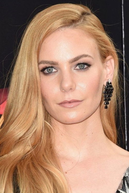 Chloe Lanier as Ralph's Girlfriend