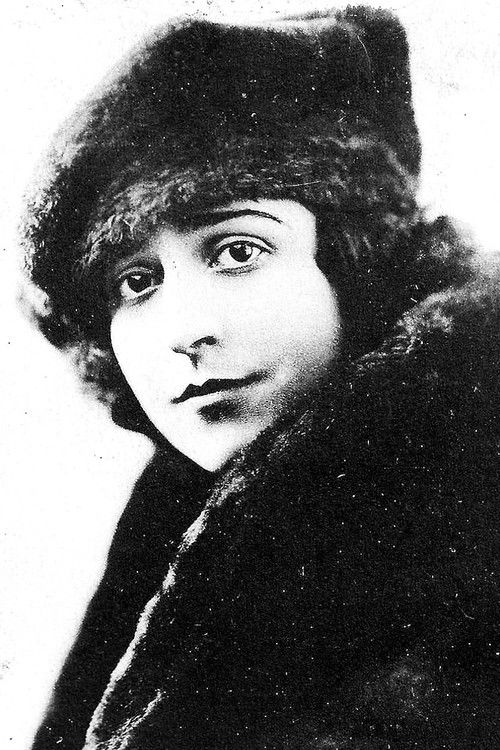 Catherine Calvert as Ruth Travers