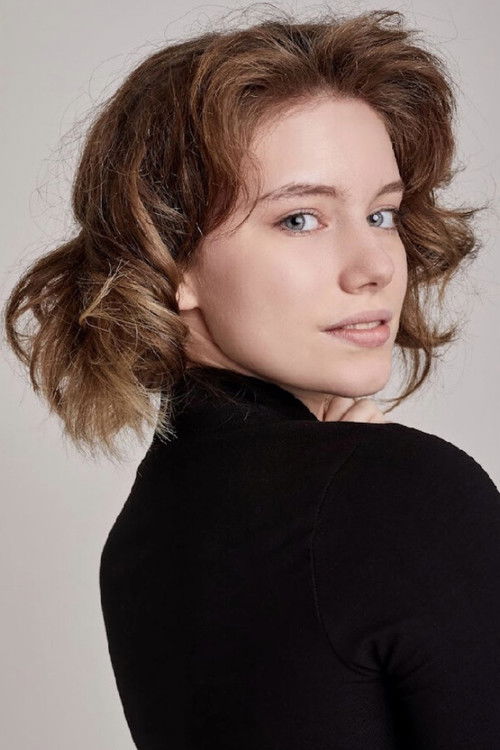 Mima Jeckel as Manuela