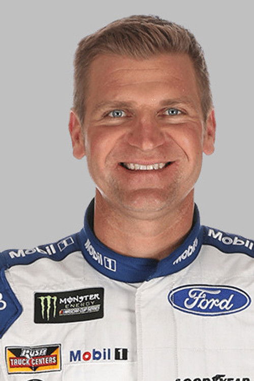 Clint Bowyer as (self)