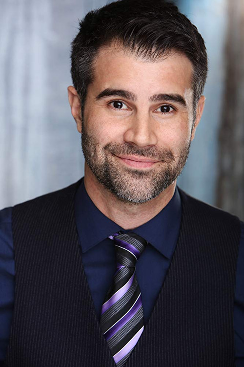 Bernardo Cubria as Oscar