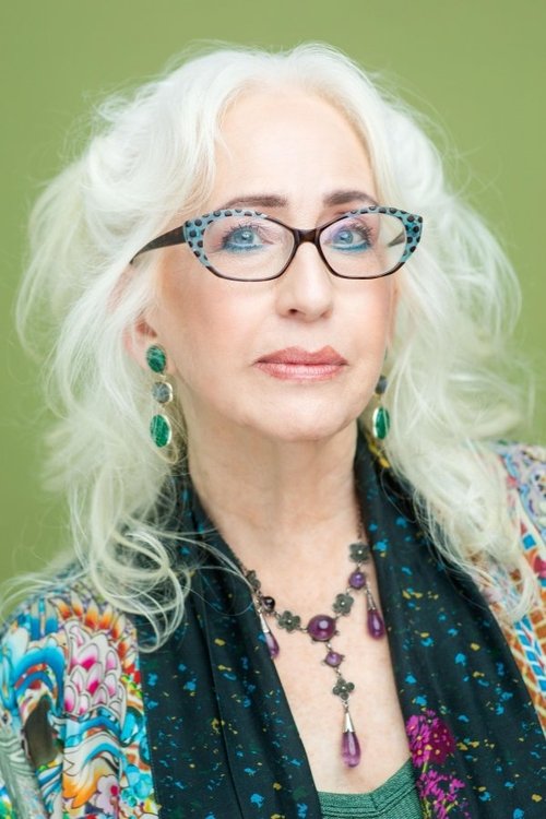 Rebecca Packer as Anna