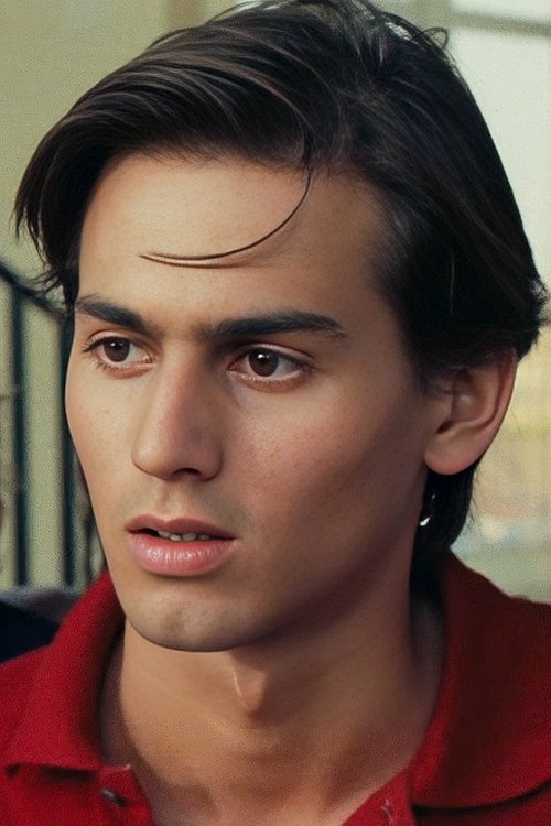 Federico Pitzalis as Andrea