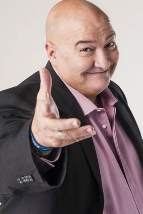 Larry De Clay as Humorista