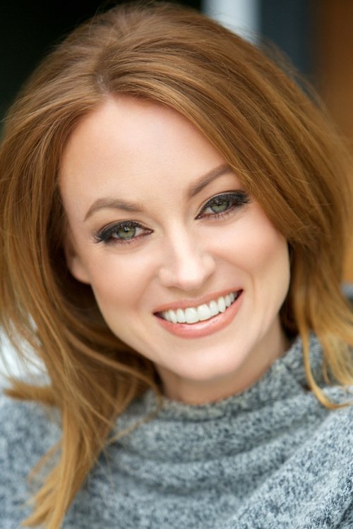 Fiona Vroom as Harriet