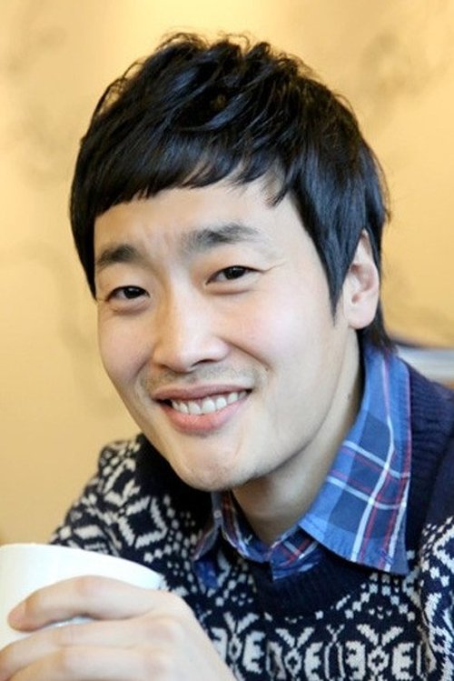 Ryoo Je-seung as Rescue Team Member