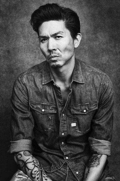 Allen Theosky Rowe as Qiang