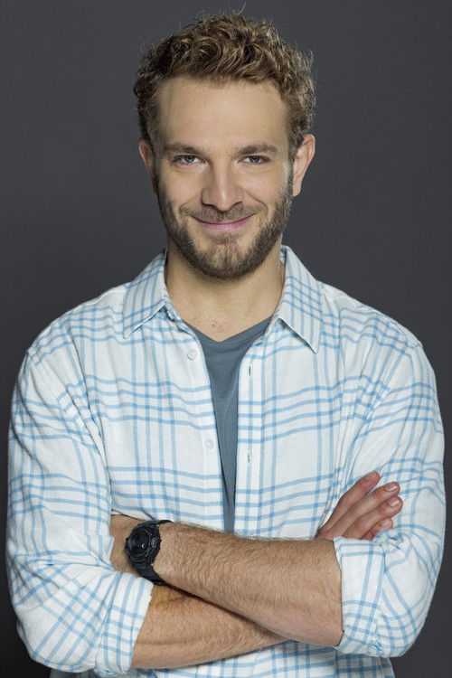 Dávid Hajmási as Simon