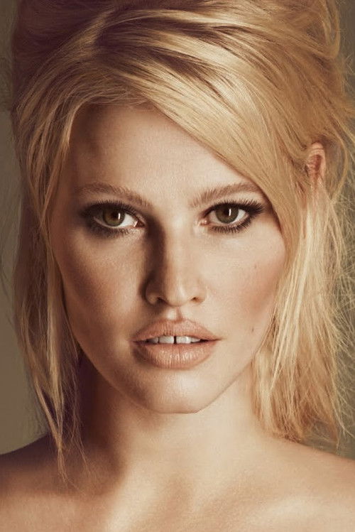 Lara Stone profile photo