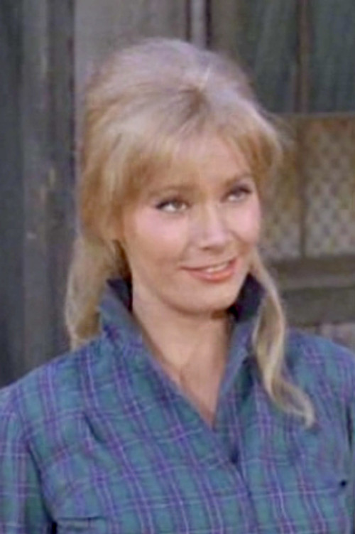 Sandra Warner as Pat Smith