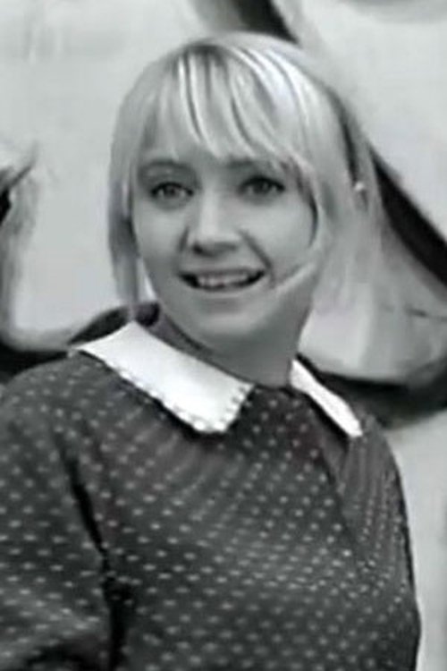 Dobrinka Stankova as Maykata na Emil