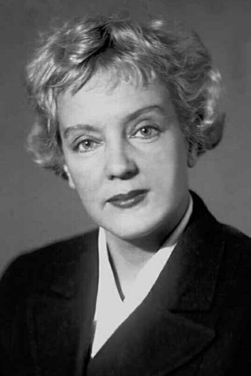 Marina Ladynina as внучка деда Наума Маринка