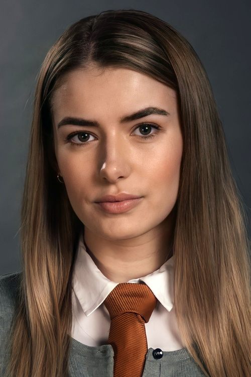 Jade Michael as Cassie