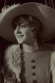 Valeria Creti as Baroness Troixmonde / Filibus