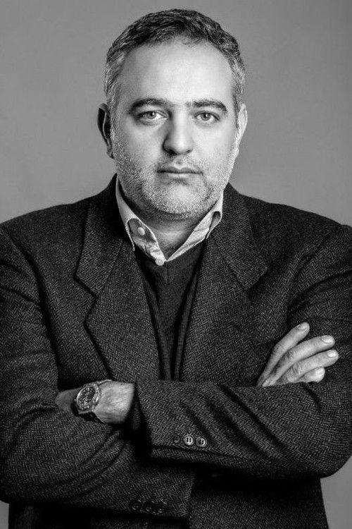 Mohamed Hefzy as المخرج