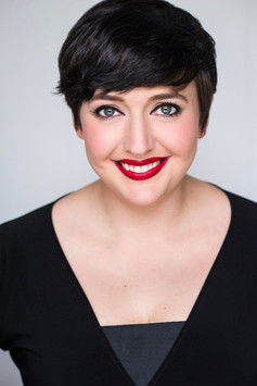 Margaret Plummer as Giovanna