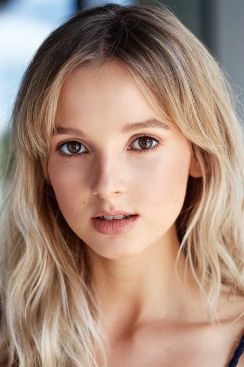 Georgia Crisfield Smith as Amy