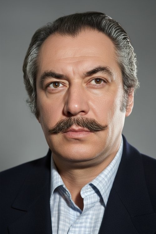 Sadettin Erbil as Sürmeneli