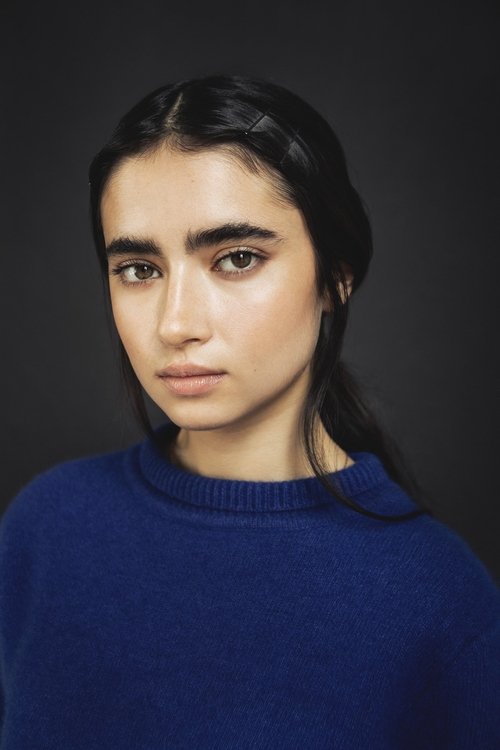 Sara Montpetit as Chloé