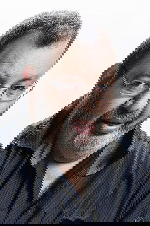 Antonio de la Cruz as Lonely Man