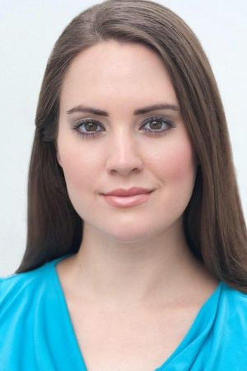 Maria Wasikowski as Leah