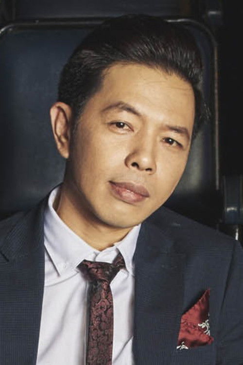 Thái Hòa as Hiền