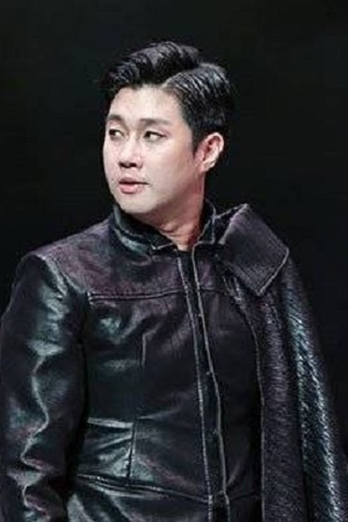 Park Jin-su as Senior Detective