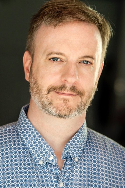 Matt Holland as Intern