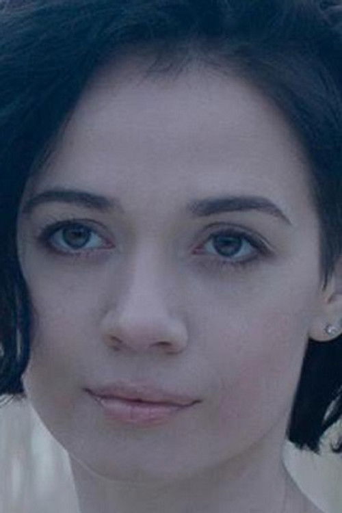 Darya Barabanova as Kat