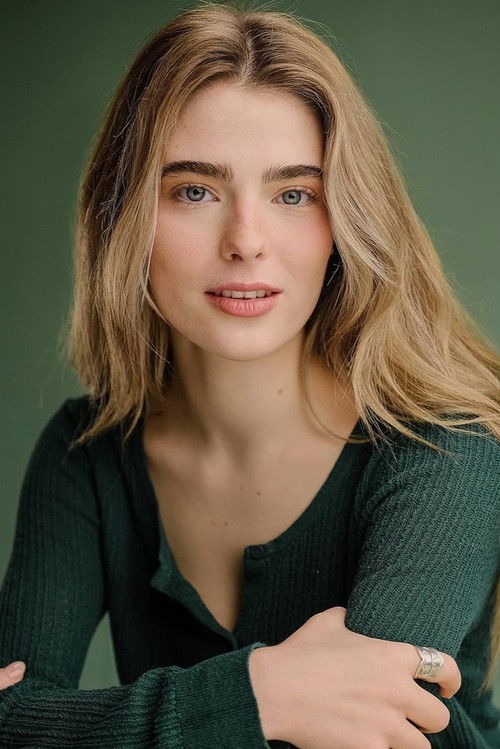 Flo Thompstone as Lydia