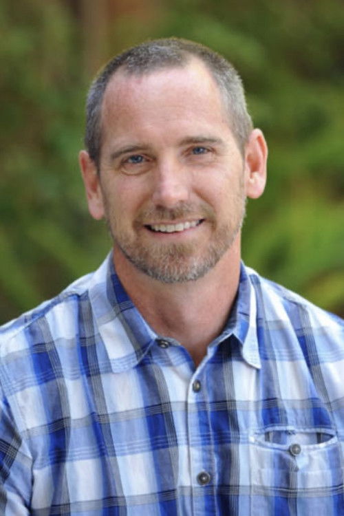 Dave Whaley as Heston Hughes