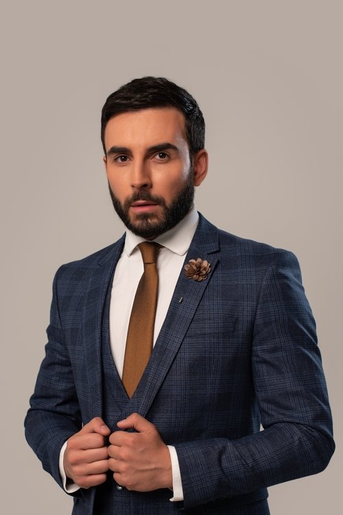 Hrach Muradyan as Lawyer