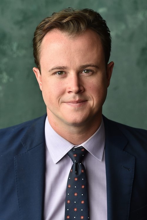 Quinn VanAntwerp as Band Singer