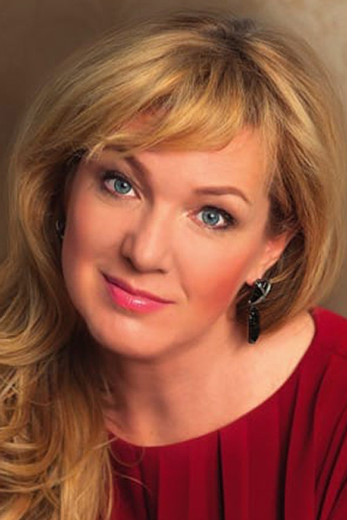 Elena Denisova-Radzinskaya as Virginia Renoir