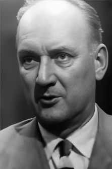 Konstantin Myakishev as немецкий офицер