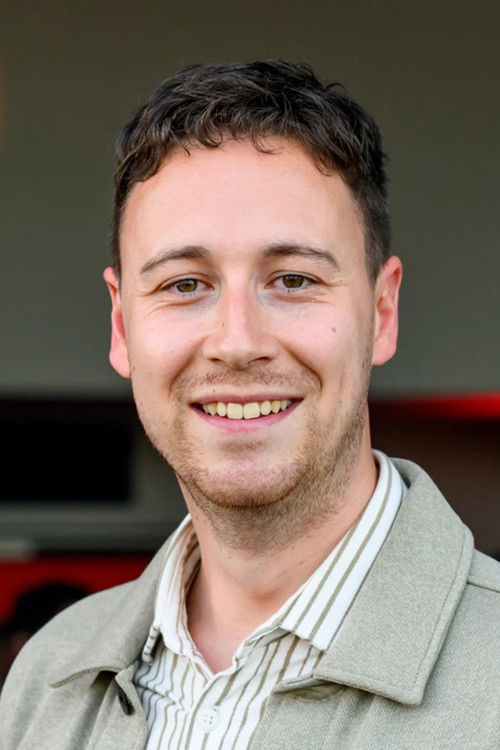 Kai Merckx as Peter-recognizer