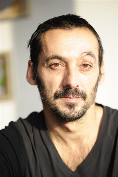 Stéphane Algoud as Alex